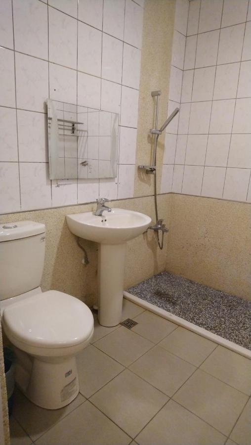 亞芝商務旅館yazhi Hotel Bade Bagian luar foto